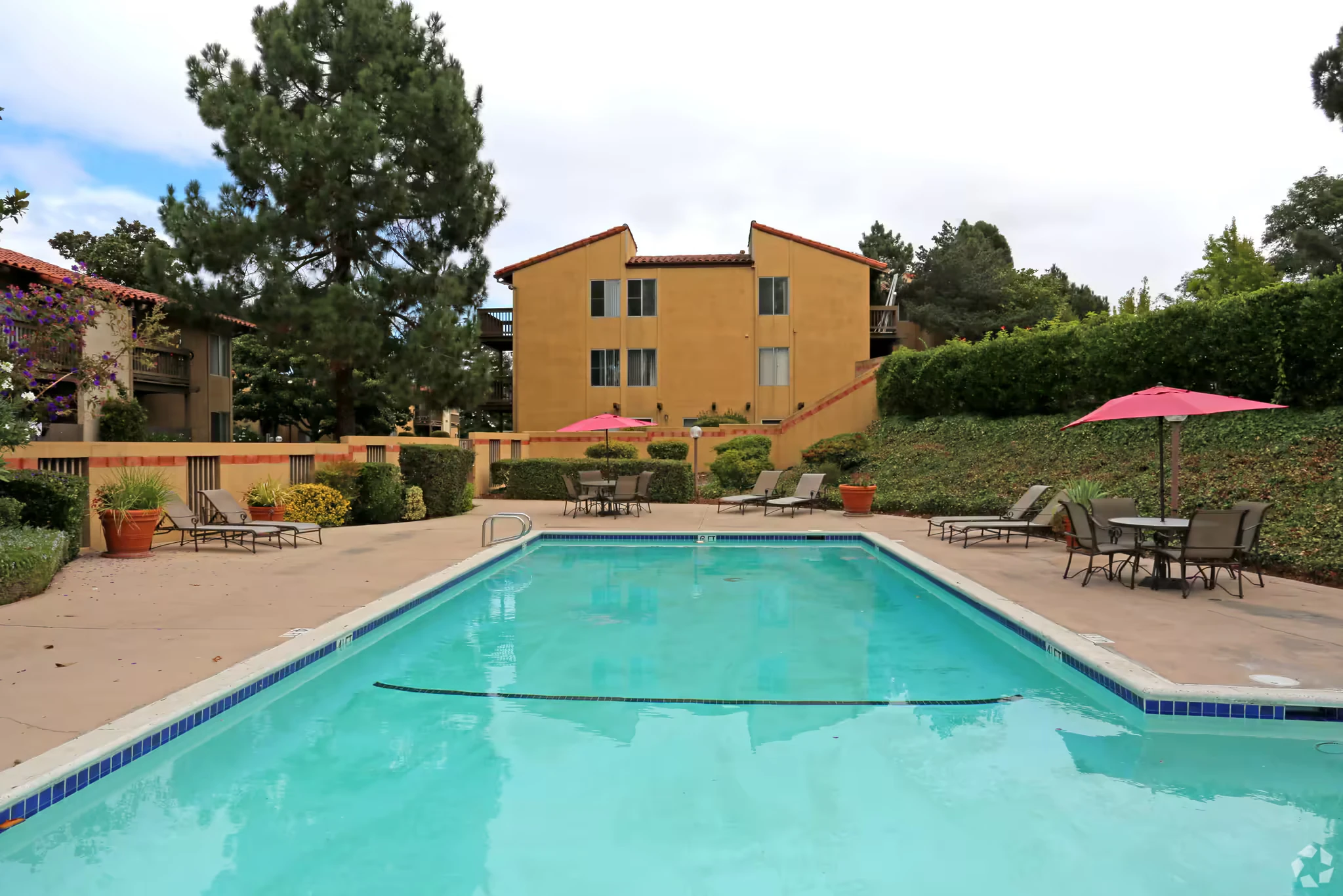 The Villas at Harbor Pointe photo 3